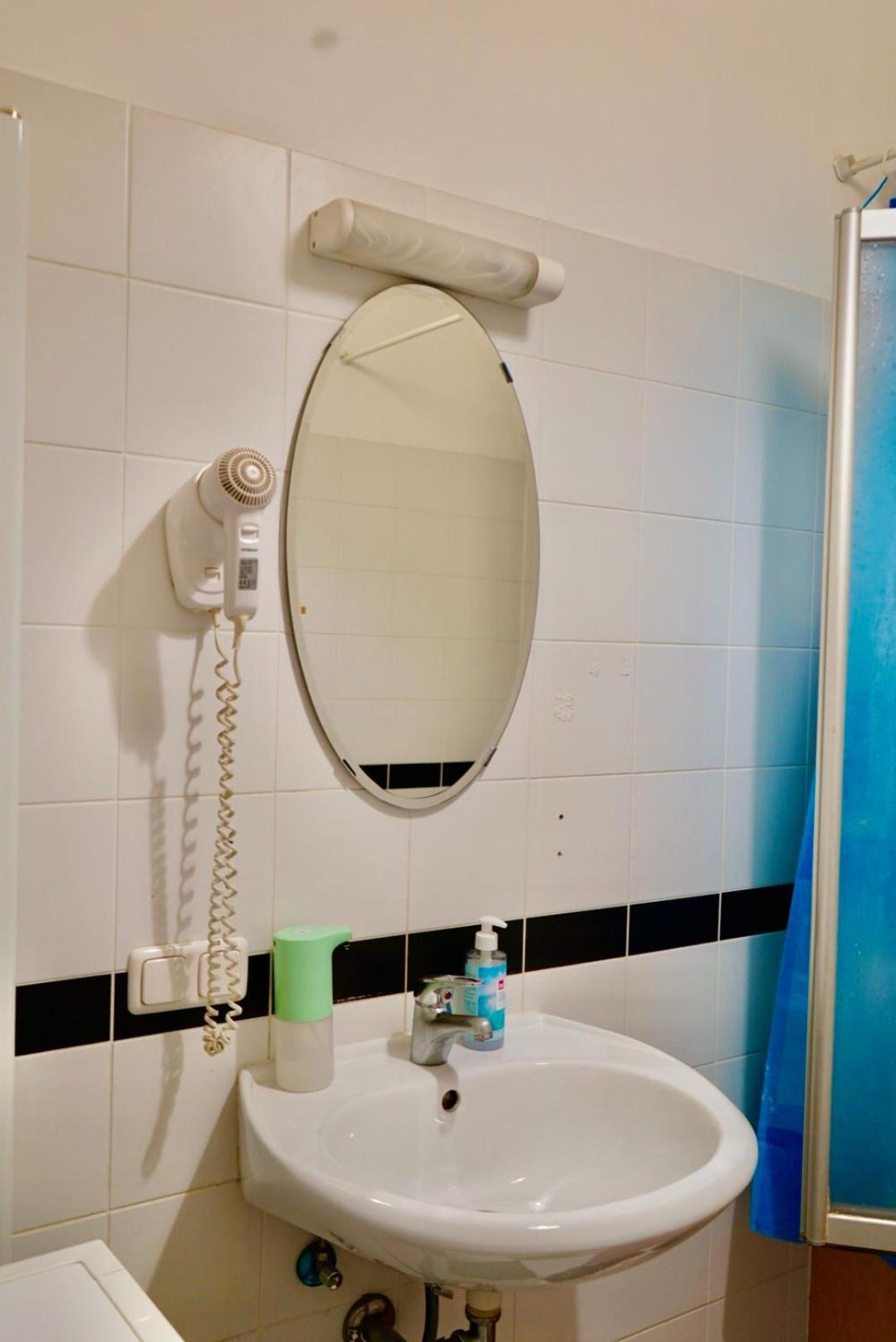 Volkstheater Apartment. Виена Екстериор снимка
